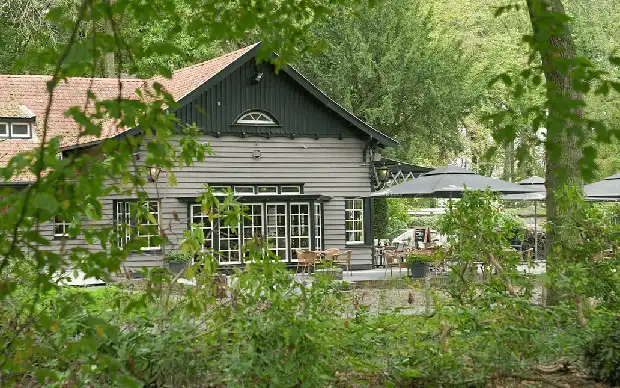 Brasserie Steinerbos in the forest